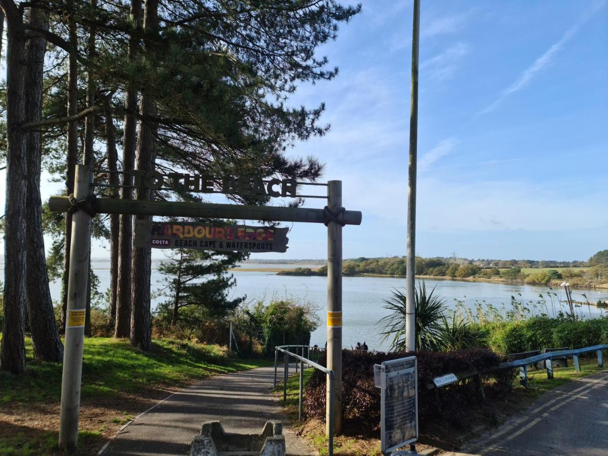Escape City Caravan Lytchett Minster Εξωτερικό φωτογραφία
