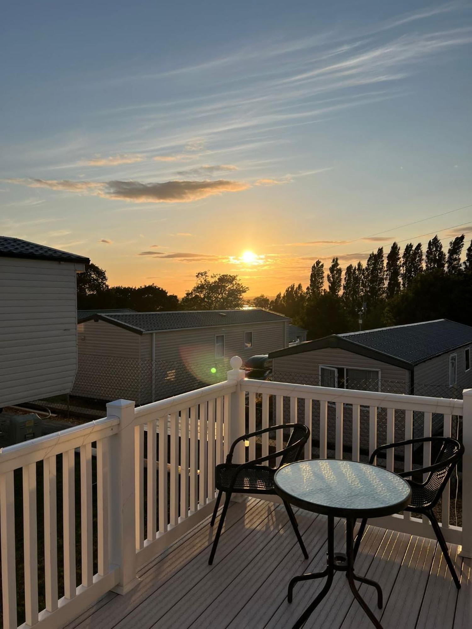 Escape City Caravan Lytchett Minster Εξωτερικό φωτογραφία